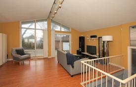 8 dormitorio casa de pueblo en Etobicoke, Canadá. C$1 632 000
