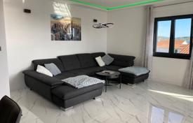 6 dormitorio casa de pueblo 400 m² en Srima, Croacia. 1 290 000 €