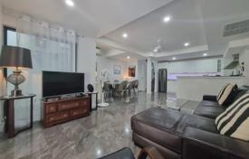2 dormitorio villa 225 m² en tambon Kathu, Tailandia. $357 000