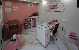 4 dormitorio casa de pueblo 255 m² en Miami, Estados Unidos. $790 000