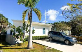 Casa de pueblo – Hollywood, Florida, Estados Unidos. $555 000