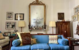 3 dormitorio piso 192 m² en Florencia, Italia. 1 300 000 €