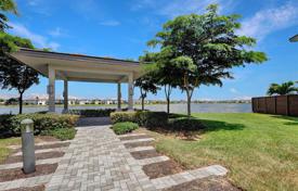 Casa de pueblo – Miami Lakes, Miami, Florida,  Estados Unidos. $559 000
