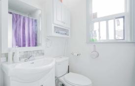 12 dormitorio piso en York, Canadá. C$2 074 000