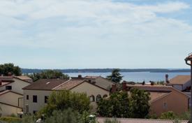 2 dormitorio piso 60 m² en Peroj, Croacia. 296 000 €