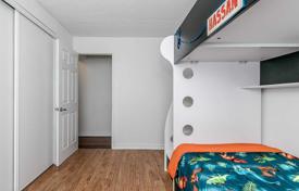 3 dormitorio piso en Scarborough, Canadá. C$834 000