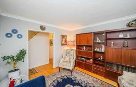 3 dormitorio casa de pueblo en North York, Canadá. C$1 576 000