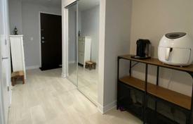 2 dormitorio piso en Yonge Street, Canadá. C$884 000