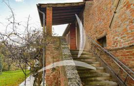 4 dormitorio villa 180 m² en Foiano della Chiana, Italia. 490 000 €