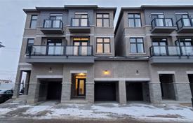 3 dormitorio adosado en North York, Canadá. C$1 301 000