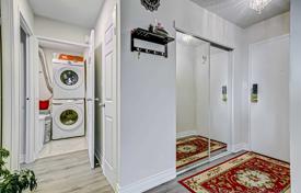5 dormitorio piso en Scarborough, Canadá. C$766 000