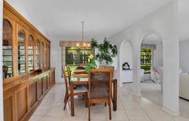 4 dormitorio casa de pueblo 391 m² en Miami, Estados Unidos. $1 315 000