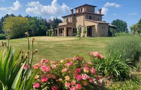 7 dormitorio villa 250 m² en Castiglione del Lago, Italia. 1 350 000 €