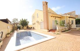 4 dormitorio villa 172 m² en Orihuela Costa, España. 555 000 €
