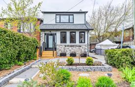 Casa de pueblo – Scarborough, Toronto, Ontario,  Canadá. C$1 449 000