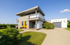 5 dormitorio casa de pueblo 372 m² en Jurmala, Letonia. Price on request