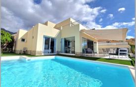 3 dormitorio villa 120 m² en Costa Adeje, España. 950 000 €