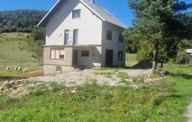 6 dormitorio casa de pueblo 180 m² en Primorje-Gorski Kotar County, Croacia. 150 000 €