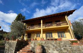 5 dormitorio villa 300 m² en Vaglia, Italia. 990 000 €