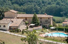 20 dormitorio villa 820 m² en Perugia, Italia. 1 950 000 €