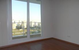 2 dormitorio piso en Küçükçekmece, Turquía. $160 000