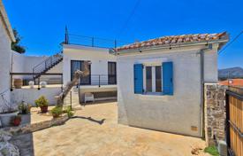 2 dormitorio casa de pueblo 150 m² en Ermioni, Grecia. 300 000 €