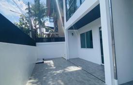 4 dormitorio villa 288 m² en Pattaya, Tailandia. $321 000
