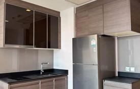1-dormitorio apartamentos en condominio en Khlong Toei, Tailandia. $249 000