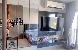 Condominio en Khlong Toei, Tailandia. $139 000