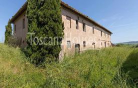 Villa – Siena, Toscana, Italia. 740 000 €