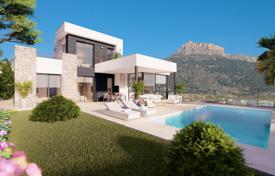 4 dormitorio chalet 321 m² en Calp, España. 1 145 000 €
