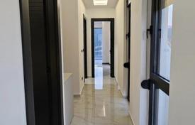 5 dormitorio chalet 278 m² en Kamenari, Montenegro. 670 000 €