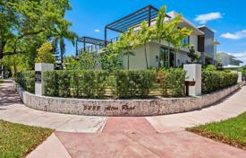 Casa de pueblo – Miami Beach, Florida, Estados Unidos. $972 000