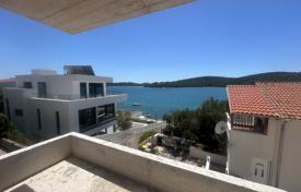 3 dormitorio piso 105 m² en Tisno, Croacia. 472 000 €