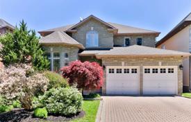 Casa de pueblo – Etobicoke, Toronto, Ontario,  Canadá. C$2 222 000