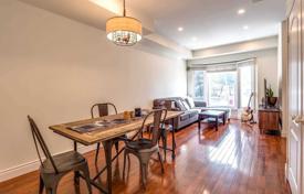 Adosado – Shuter Street, Old Toronto, Toronto,  Ontario,   Canadá. 816 000 €