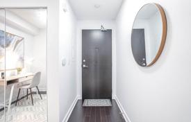 Piso – Dan Leckie Way, Old Toronto, Toronto,  Ontario,   Canadá. C$783 000