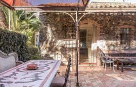 Villa – Cap d'Antibes, Antibes, Costa Azul,  Francia. 1 390 000 €