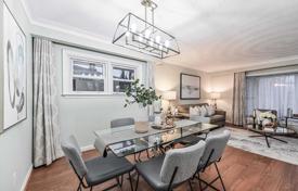 3 dormitorio casa de pueblo en Scarborough, Canadá. C$1 182 000