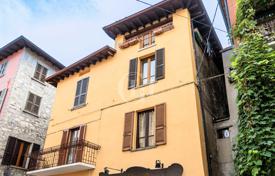 15 dormitorio casa de pueblo 600 m² en Iseo, Italia. 1 800 000 €