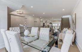 10 dormitorio casa de pueblo en Toronto, Canadá. C$2 415 000