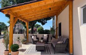 3 dormitorio casa de pueblo 130 m² en Kanfanar, Croacia. 360 000 €