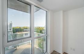 5 dormitorio piso en Etobicoke, Canadá. C$1 007 000