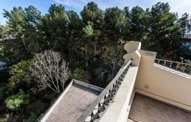 Casa de pueblo 800 m² en Distrito de Sarriá-San Gervasio, España. 235 000 €