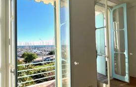 3 dormitorio piso en Menton, Francia. 580 000 €