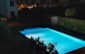 2 dormitorio piso 74 m² en Umag, Croacia. 316 000 €