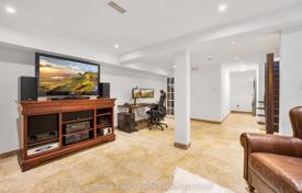 7 dormitorio casa de pueblo en Etobicoke, Canadá. C$1 404 000