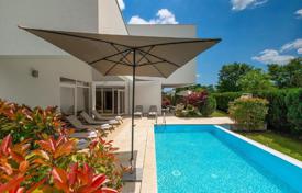 1 dormitorio casa de pueblo 320 m² en Žminj, Croacia. 750 000 €