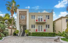 6 dormitorio villa 554 m² en Miami Beach, Estados Unidos. $3 395 000