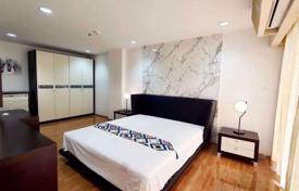 3-dormitorio apartamentos en condominio en Bang Kho Laem, Tailandia. $278 000